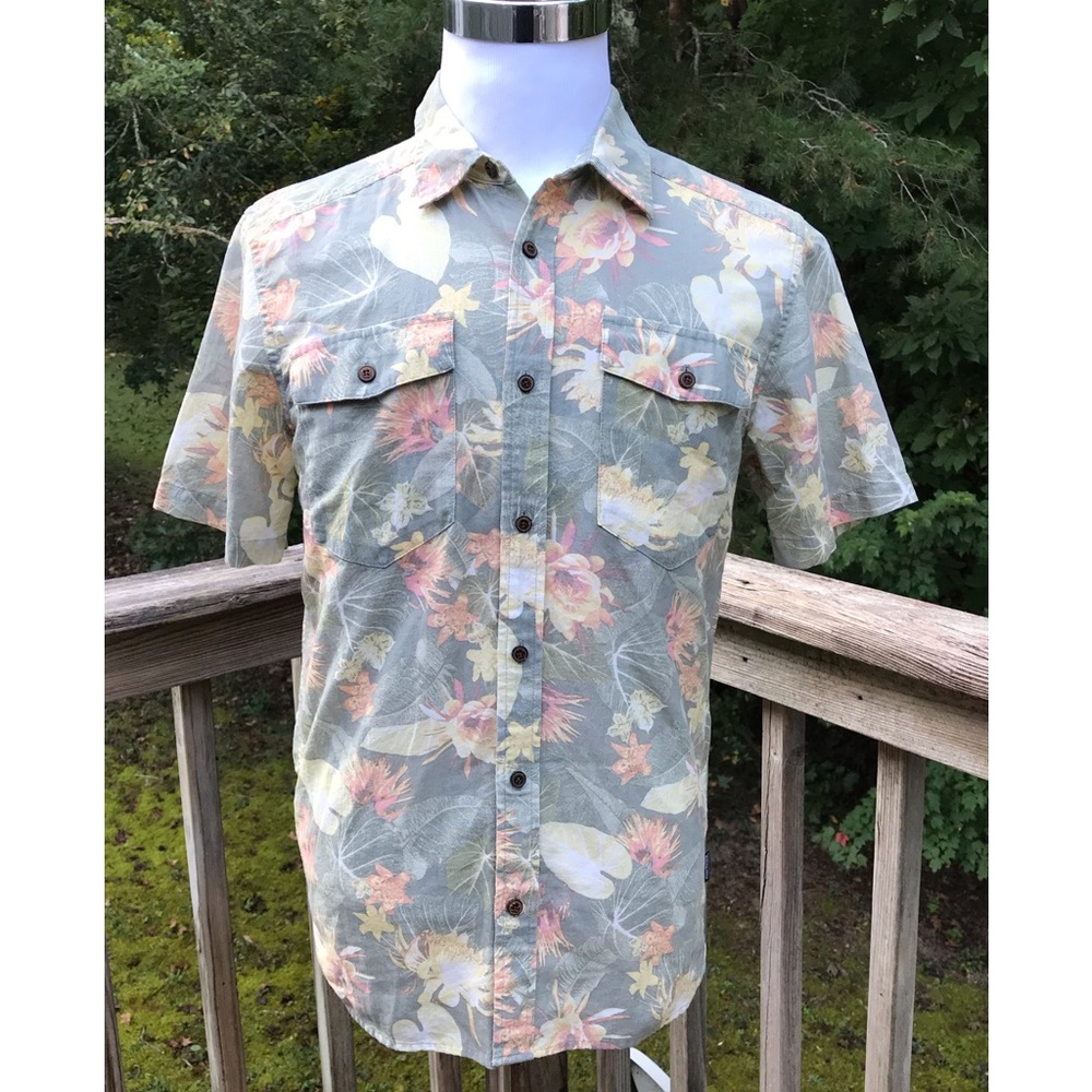 Patagonia Shirt Mens S Colorful Hawaiian Floral Palms 360 Print Organic Cotton